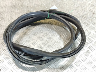 Уплотнитель двери передней правой Hyundai Getz 2002-2010