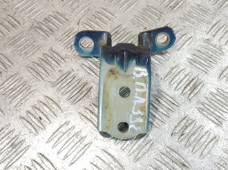 Петля двери передней левой верхняя Hyundai Getz 2002-2010