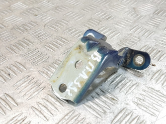 Петля двери передней левой верхняя Hyundai Getz 2002-2010