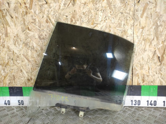 Стекло двери задней левой Hyundai Accent 1994-2000