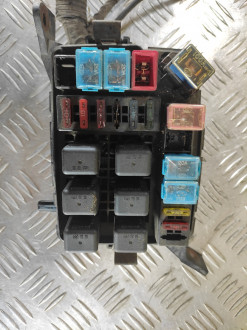 Блок предохранителей моторный Hyundai Accent 1994-2000