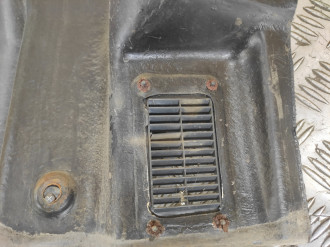 Обшивка багажника правая Hyundai Accent 1994-2000