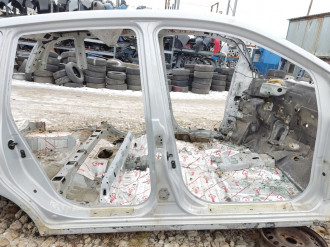 Порог со стойкой правой Hyundai Matrix 2001-2010