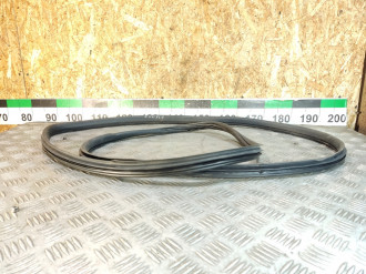 Уплотнитель двери передней правой Hyundai Matrix 2001-2010