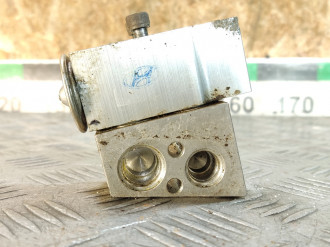 Клапан кондиционера Hyundai Matrix 2001-2010