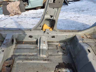 Порог со стойкой правой Hyundai Accent 2000-2012
