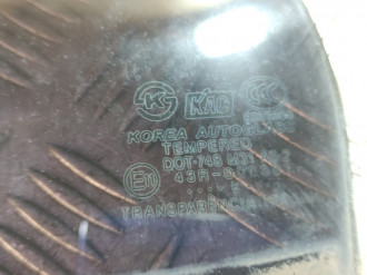 Стекло двери задней левой форточка Hyundai Accent 2000-2012