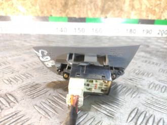 Кнопка стеклоподъемника Hyundai Elantra 2000-2010