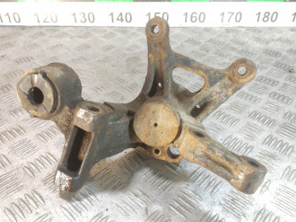 Кулак задний правый Hyundai Elantra 2000-2010