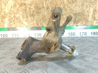 Кулак задний правый Hyundai Elantra 2000-2010