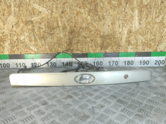 Накладка крышки багажника Hyundai Elantra 2000-2010