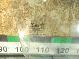 Стекло двери передней правой Hyundai Elantra 2000-2010