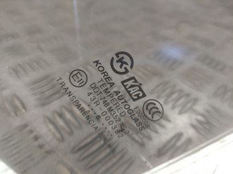 Стекло двери задней левой Hyundai Elantra 2000-2010