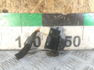 Кнопка стеклоподъемника Hyundai Elantra 2000-2010