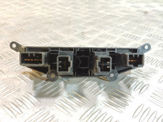 Кнопка аварийной сигнализации Hyundai Starex h1 1997-2007
