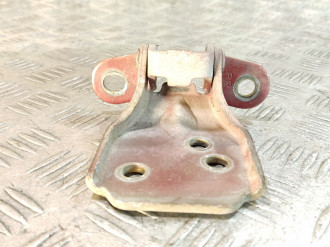 Петля двери передней правой верхняя Hyundai Accent 2000-2012
