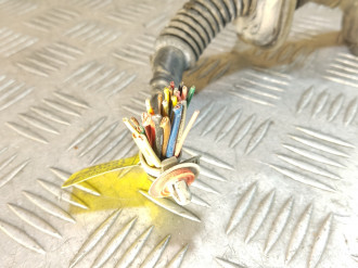 Проводка двери перед. Hyundai Elantra 2000-2010