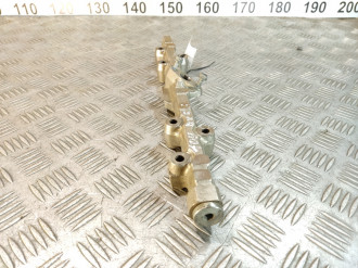 Рейка топливная рампа Infiniti Qx 56 2010-2021