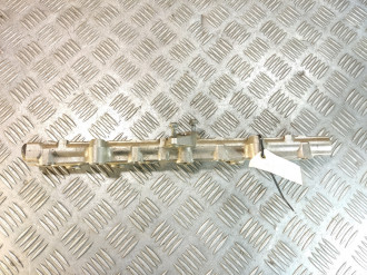 Рейка топливная рампа Infiniti Qx 56 2010-2021