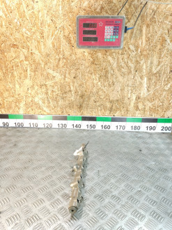 Рейка топливная рампа Infiniti Qx 56 2010-2021