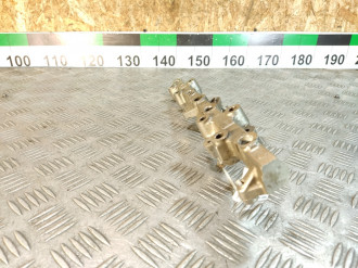 Рейка топливная рампа Infiniti Qx 56 2010-2021