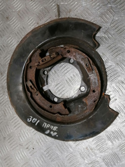 Щит опорный Infiniti Qx 56 2004-2009