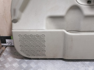 Обшивка двери передней правой Infiniti Qx 56 2004-2009
