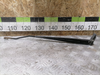 Поводок стеклоочистителя передний правый Infiniti Qx 56 2004-2009