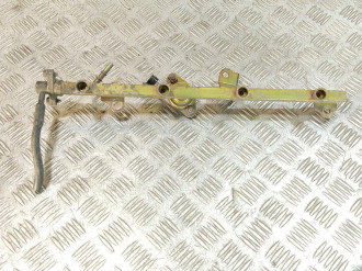 Рейка топливная рампа Infiniti Qx 56 2004-2009