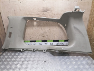Обшивка багажника правая Infiniti Qx 56 2004-2009