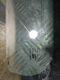 Стекло кузовное глухое заднее правое Infiniti Qx 56 2004-2009