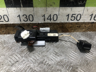 Дисплей информационный Infiniti Qx 56 2004-2009