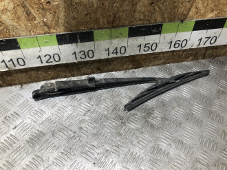 Поводок стеклоочистителя заднего Infiniti Qx 56 2004-2009