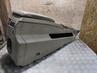 Консоль Infiniti Qx 56 2004-2009