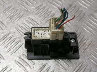 Кнопка стеклоподъемника Infiniti Qx 56 2004-2009