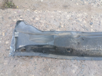 Планка под лобовое стекло Infiniti Qx 56 2004-2009