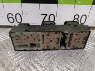 Блок управления стеклоподъемниками Infiniti Qx 56 2004-2009