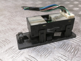 Кнопка стеклоподъемника Infiniti Qx 56 2004-2009