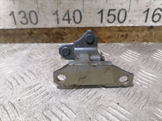 Петля двери задней правой верхняя Infiniti G 2007-2014