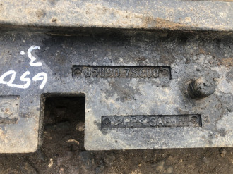 Наполнитель заднего бампера Infiniti Qx 56 2004-2009