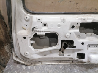 Дверь багажника Infiniti Qx 56 2004-2009