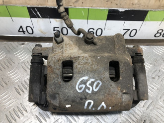 Суппорт передний левый Infiniti Qx 2004-2009