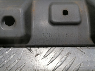 Накладка двери задней левой Infiniti Qx 56 2004-2009