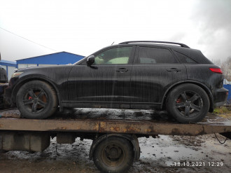 В разборе Infiniti Fx 2003-2007