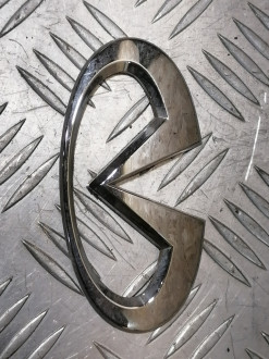 Эмблема Infiniti Qx 56 2004-2009