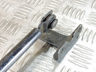 Амортизатор стекла багажника Infiniti Qx 4 1996-2002