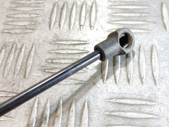 Амортизатор стекла багажника Infiniti Qx 56 2004-2009