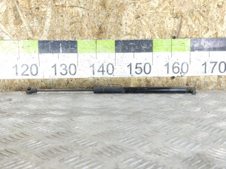 Амортизатор стекла багажника Infiniti Qx 56 2004-2009