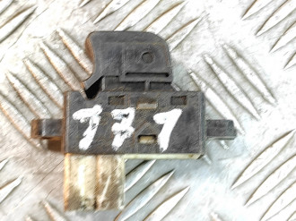 Кнопка стеклоподъемника Infiniti Qx 56 2004-2009