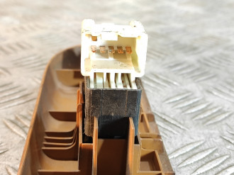 Кнопка стеклоподъемника Infiniti Qx 4 1996-2002